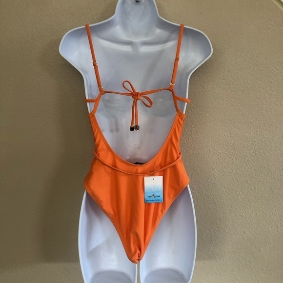 River Island Orange Strappy Chain Detail Underwire One-Piece Swimsuit US 4/8 UK - Picture 2 of 16